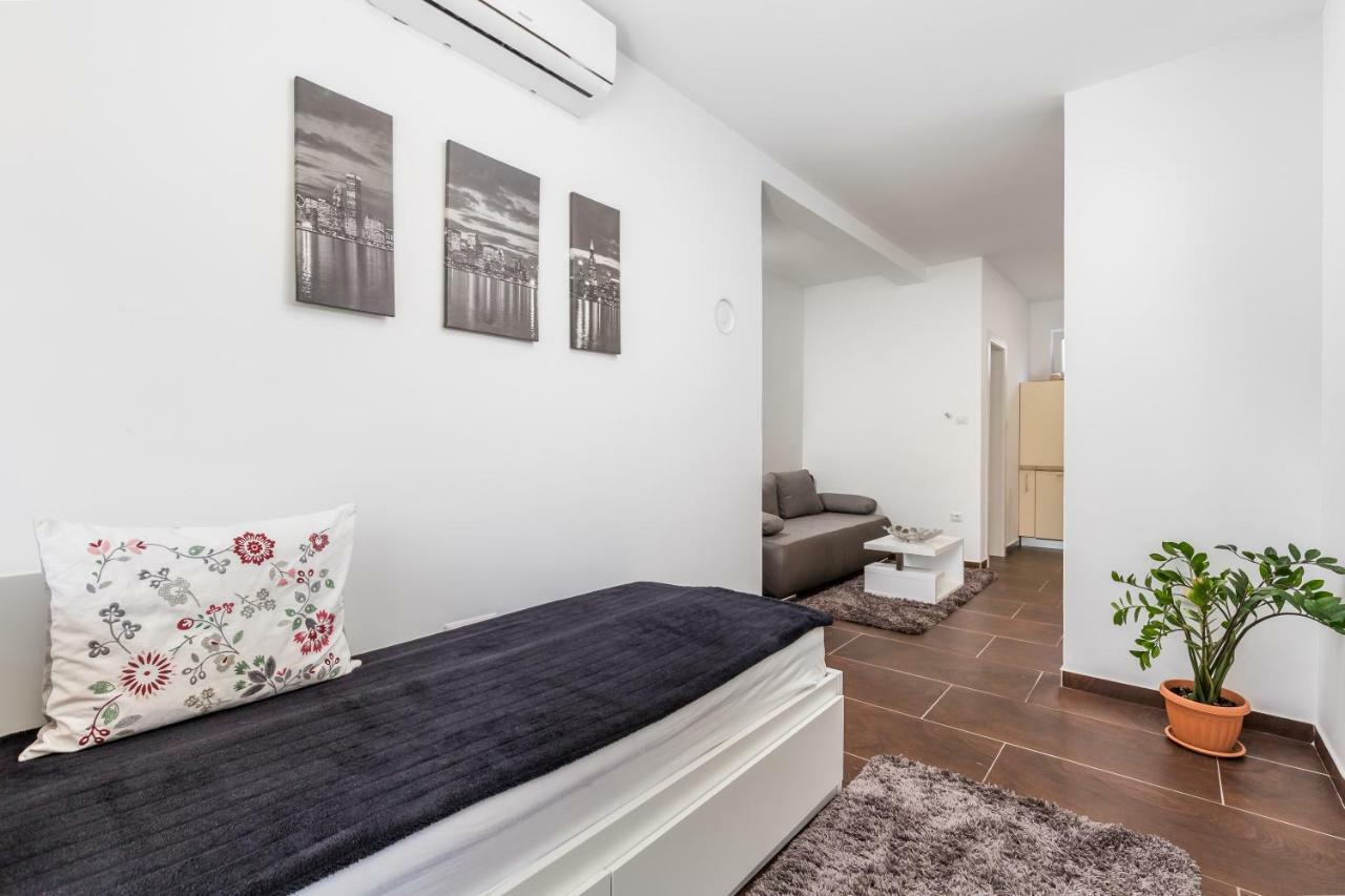 Apartamento Klein Aber Fein Rijeka Exterior foto